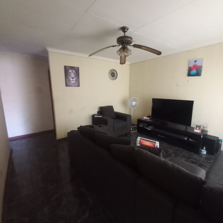 2 Bedroom Property for Sale in Kwadwesi Eastern Cape